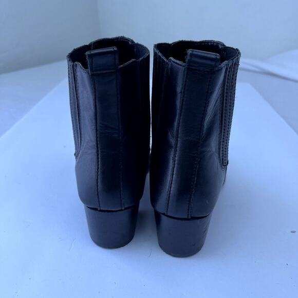 ALDO Boots Women's Size 8.5 Black Leather Chelsea Ankle Pointed Toe Western - Picture 7 of 15
